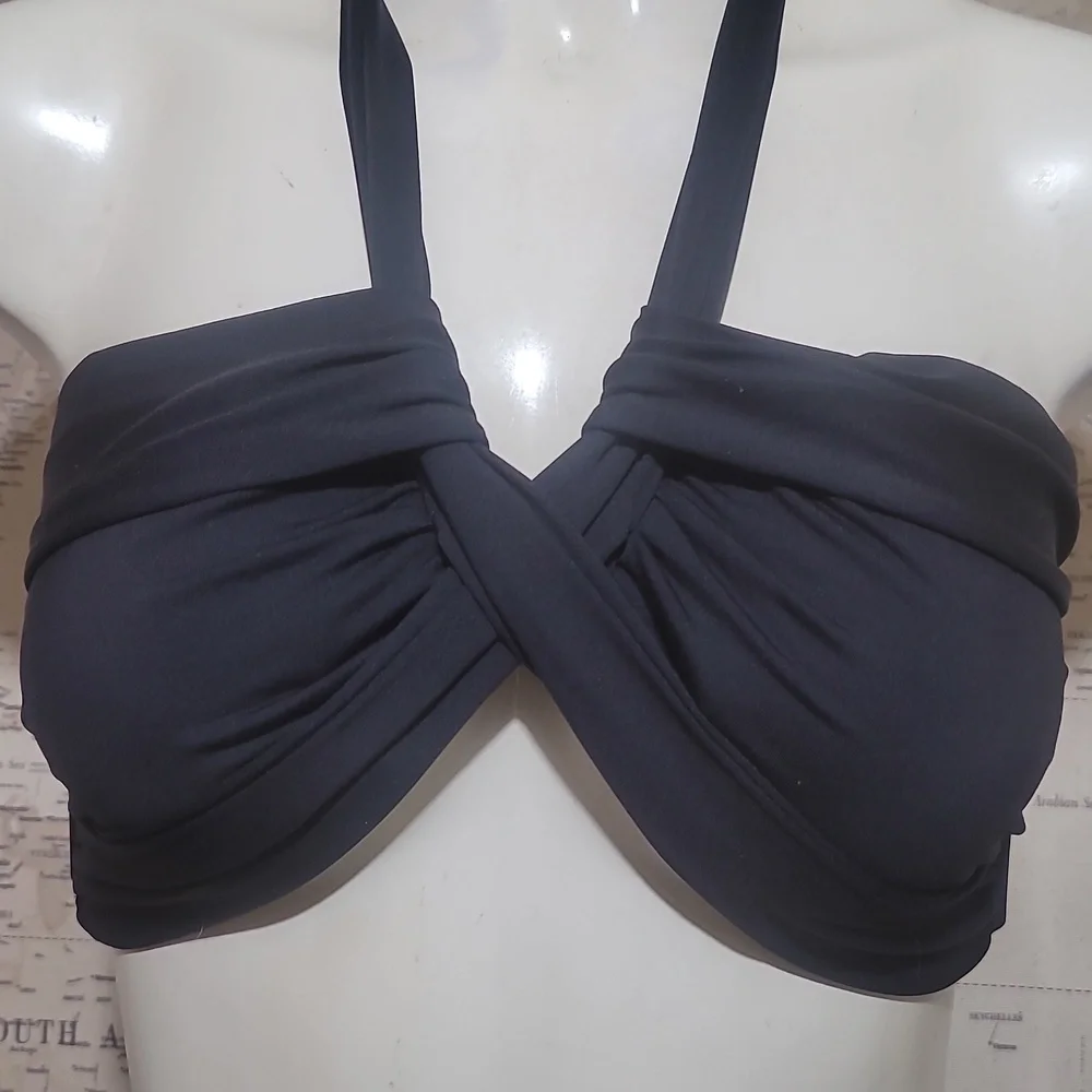 Nwot black swim suit top - Picture 2 of 8